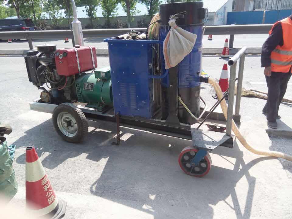 公路養(yǎng)護(hù)配套使用現(xiàn)場